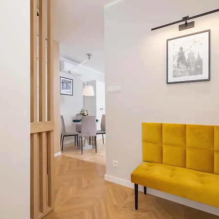 Warszauera Z Klimatyzacja Na Krakowskim Kazimierzu By Renters Apartman