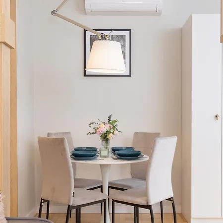 Warszauera Z Klimatyzacja Na Krakowskim Kazimierzu By Renters Lejlighed