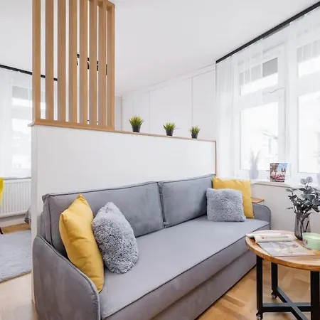 Apartment Warszauera Z Klimatyzacja Na Krakowskim Kazimierzu By Renters Krakow