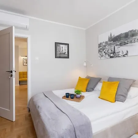 Apartment Warszauera Z Klimatyzacja Na Krakowskim Kazimierzu By Renters