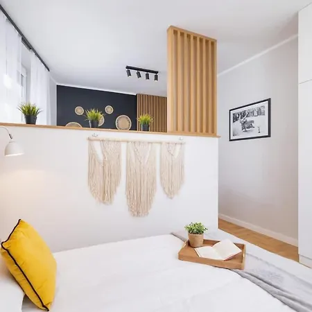 Warszauera Z Klimatyzacja Na Krakowskim Kazimierzu By Renters Kraków